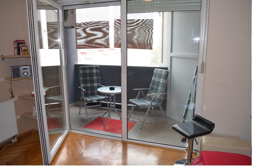 Apartment Viktor,Parking Osijek Chambre photo