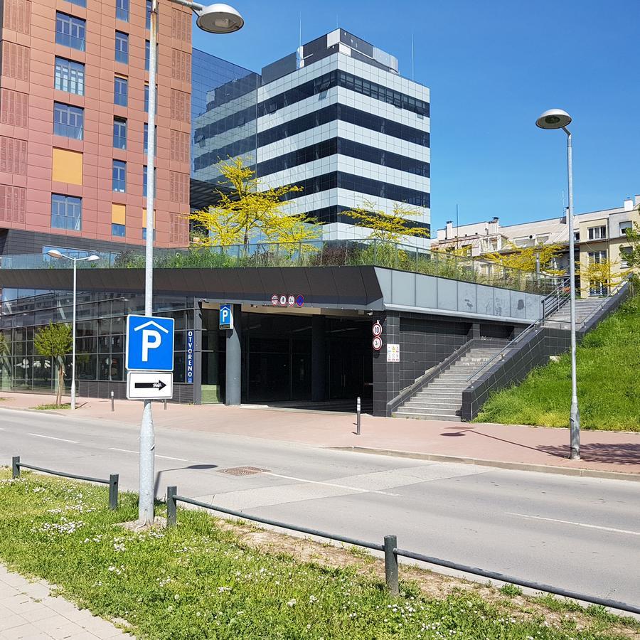 Apartment Viktor,Parking Osijek Extérieur photo